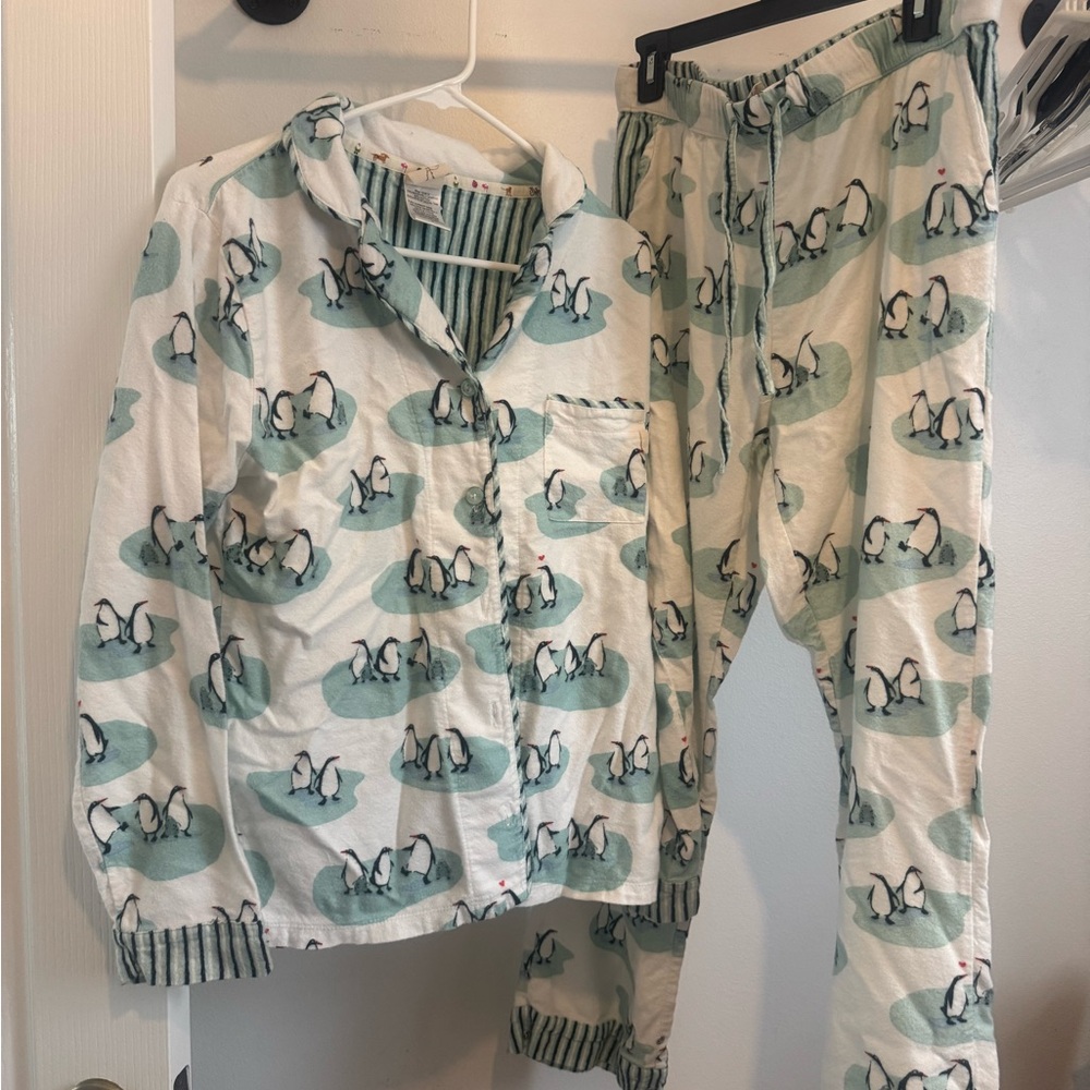 Munki munki penguin  Print womens Pajamas Sz large